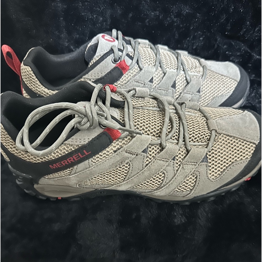 Merrell Hiking shoe sz 9